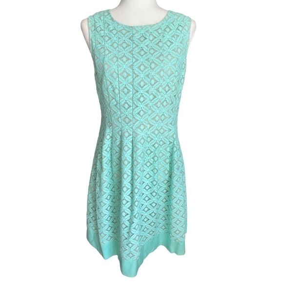 Eliza J Dresses & Skirts - Eliza J mint green lace cocktail fit & flare sleeveless MIDI dress 6